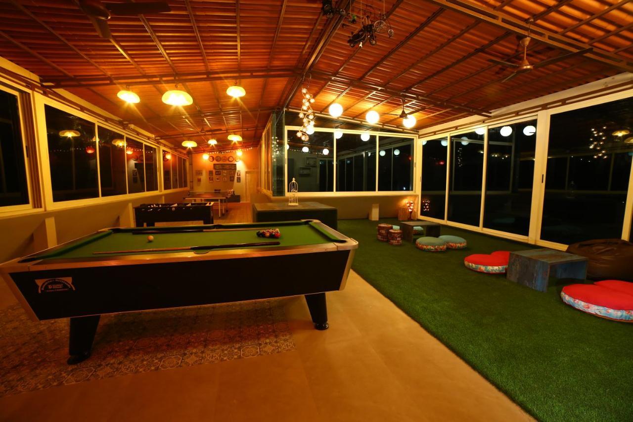 Acons Palm Beach Alibag Luaran gambar