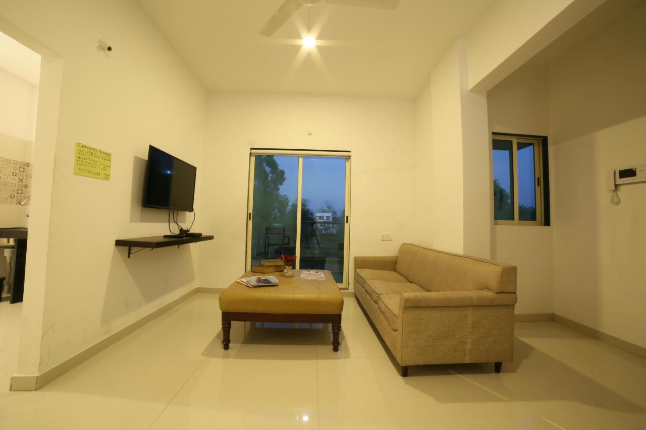 Acons Palm Beach Alibag Luaran gambar